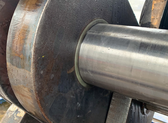 iglidur TX1 plain bearing in the pivoting kinematics of the A-frame