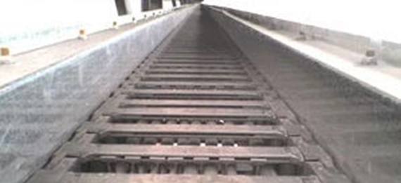 igus® e-chain system® Series 5050HD and igus® Chainflex® motor cable CF35 