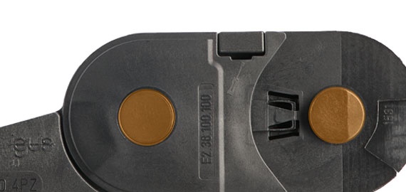 Strong pin/bore connection