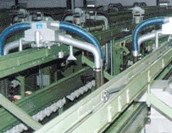 cable carrier in textile machine