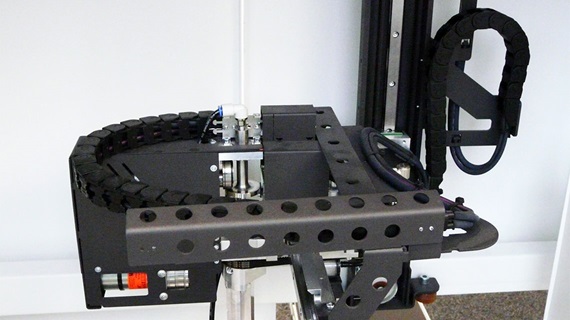 Storage system with energy chain