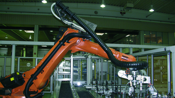 Assembly robots in the automotive industry