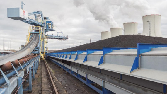 Bulk handling crane in lignite power plant