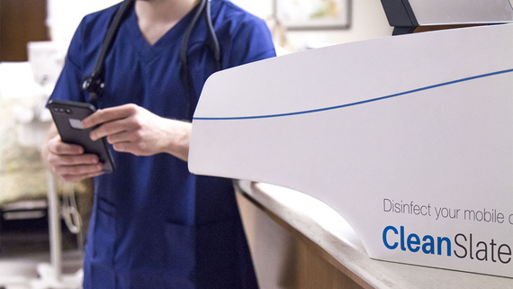 Appareil médical CleanSlate UV