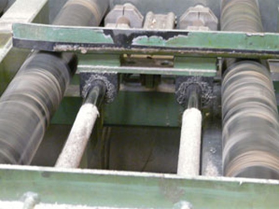 The drylin linear guide at a feeding station