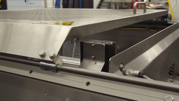 Déplacement du capot de sécurité