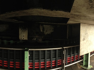 Photo d'un engin de reprise au stock