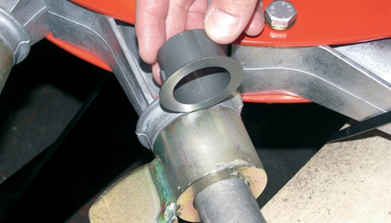 Prong of the hay swather and one of the iglidur® plain bearings installed