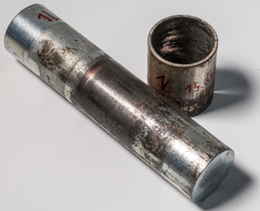 Palier en métal roulé sur un arbre galvanisé