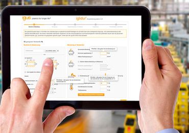 Outils en ligne igus sur une tablette