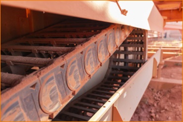 Chaînes porte-câbles pour mouvements horizontaux