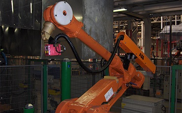 Cable guide on the robot